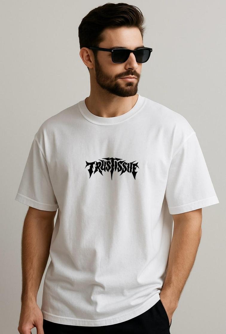 TRUST ISSUE OVERSIZE T-Shirt